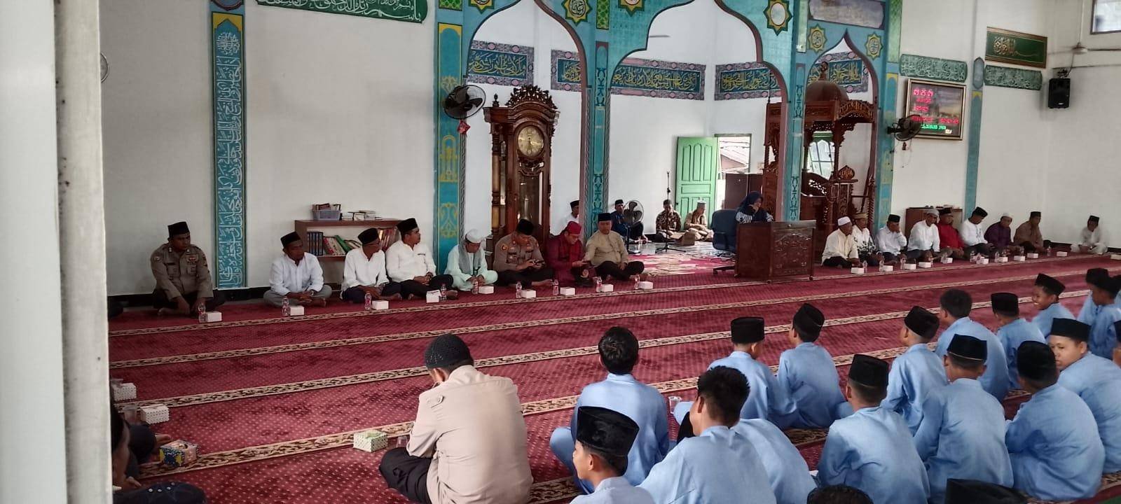 KUA Kuala Kampar Ikuti Peringatan Isra Mikraj 1447 H Bersama Tokoh dan Jamaah