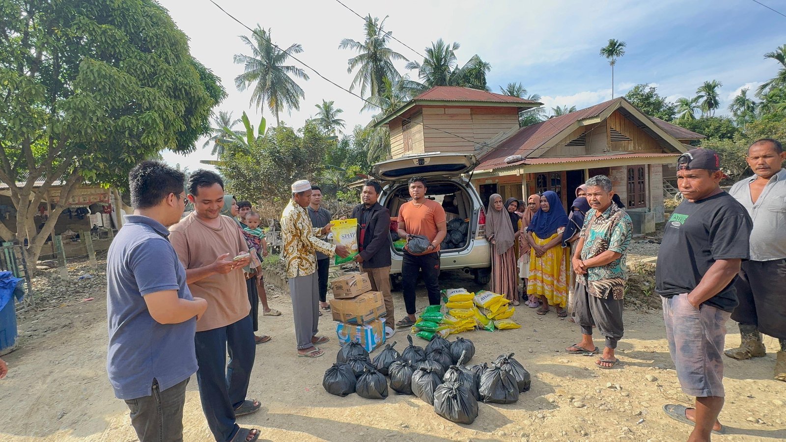 Aksi Kemanusiaan Peduli Bencana Aceh Oleh CPNS Penghulu dan Penyuluh Kemenag Tobasa