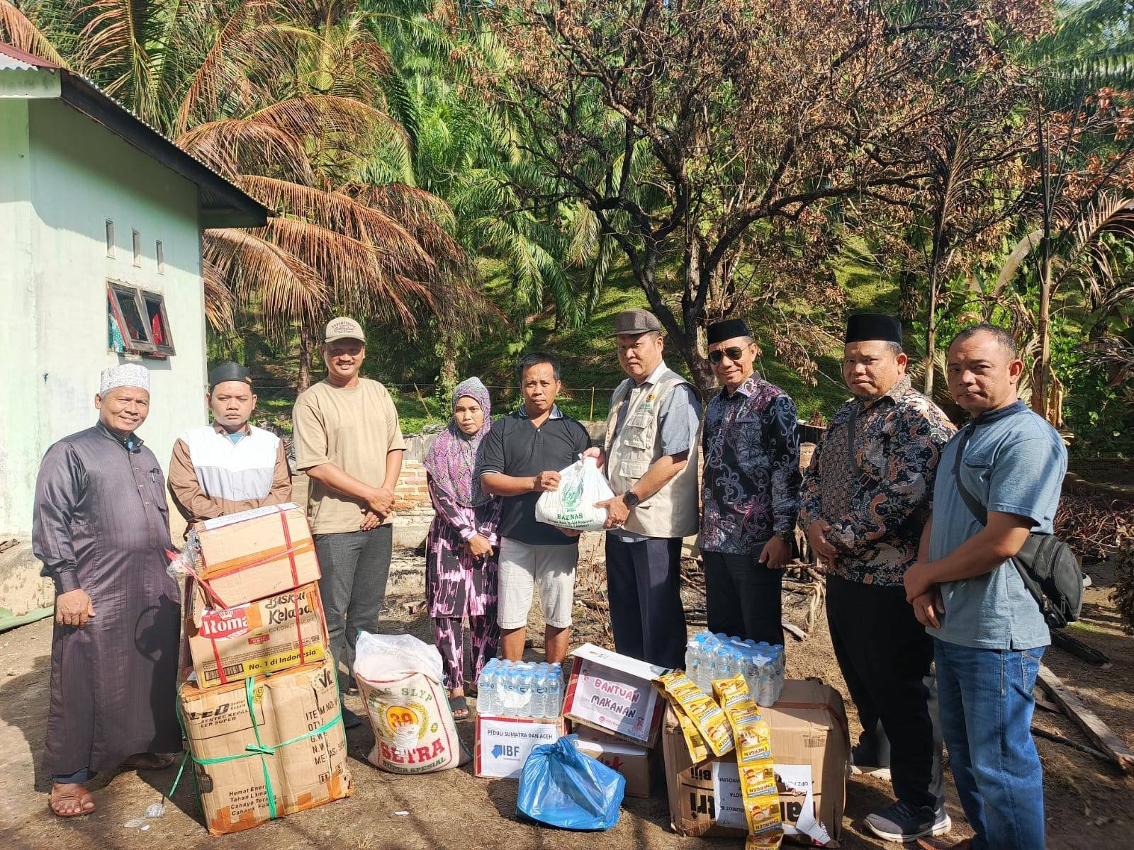KUA Salapian Dampingi BAZNAS Langkat Tinjau Korban Kebakaran