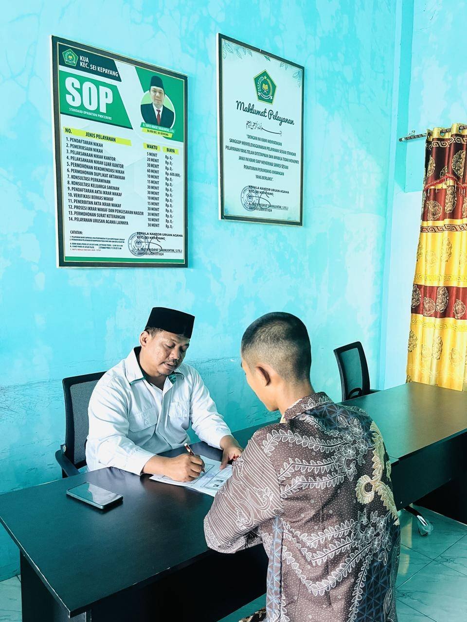 KUA Sei Kepayang Terima Pengajuan Surat Keterangan Lajang dan Legalisir Buku Nikah Orang Tua Sebagai Syarat Pendaftaran TNI