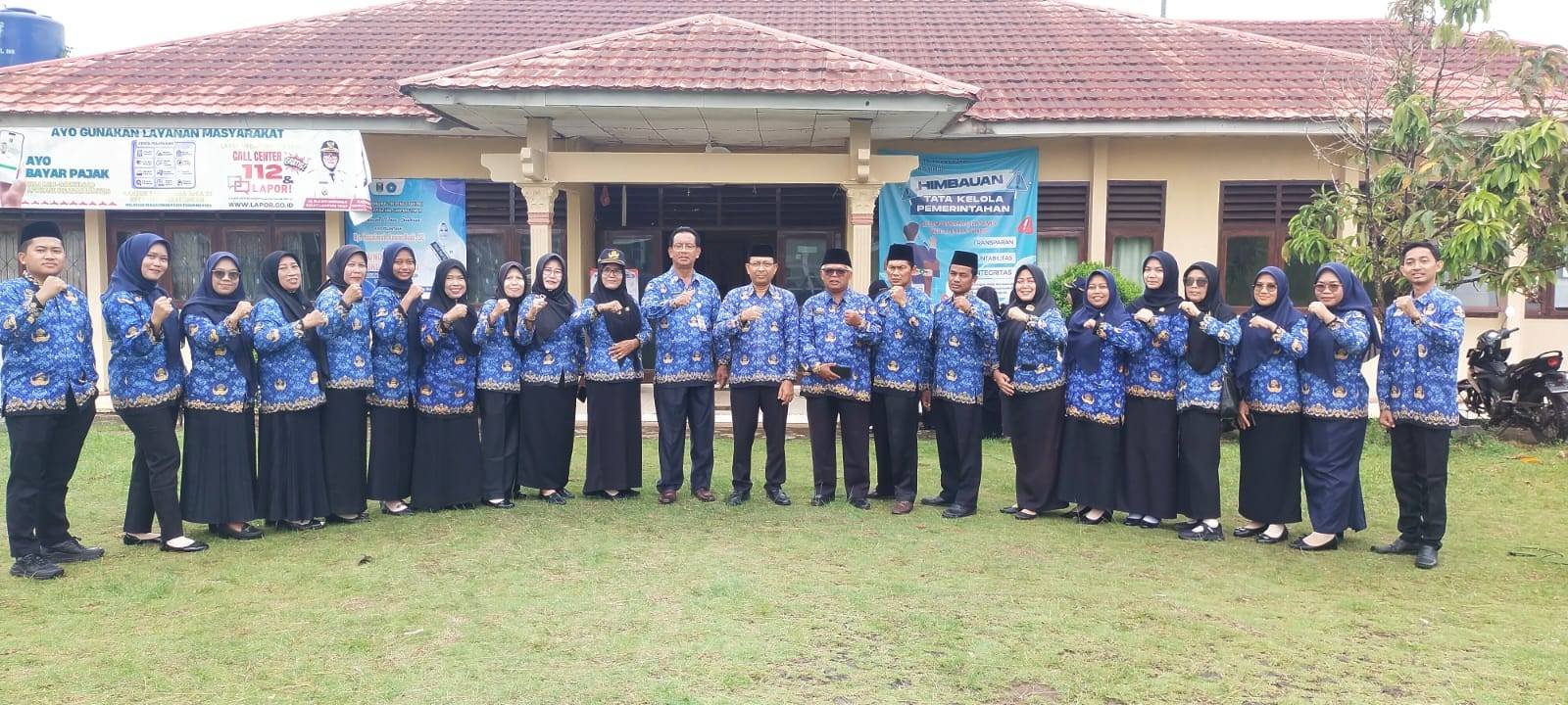 Pegawai KUA Marga Tiga Jadi Petugas Upacara Apel Bulanan KORPRI