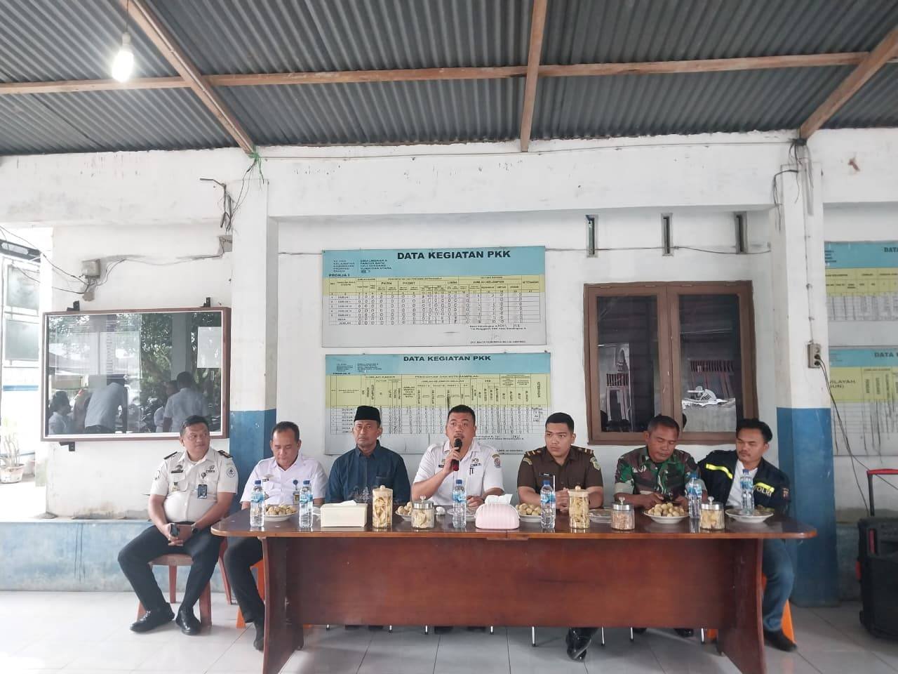 Ka. KUA Pancur Batu Hadiri Evaluasi Kinerja dan Rapat Koordinasi Pemerintah Kecamatan Pancur Batu