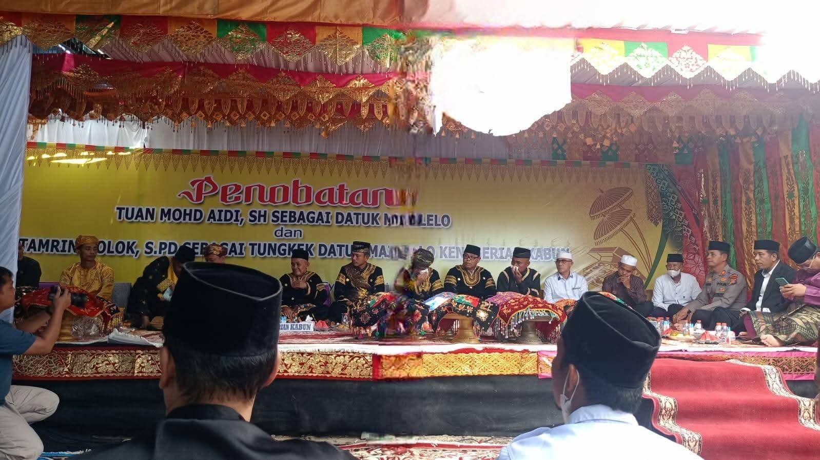 Hadiri Penobatan Datuk Majolelo, Ka. KUA Kabun Perkuat Sinergi Adat dan Agama