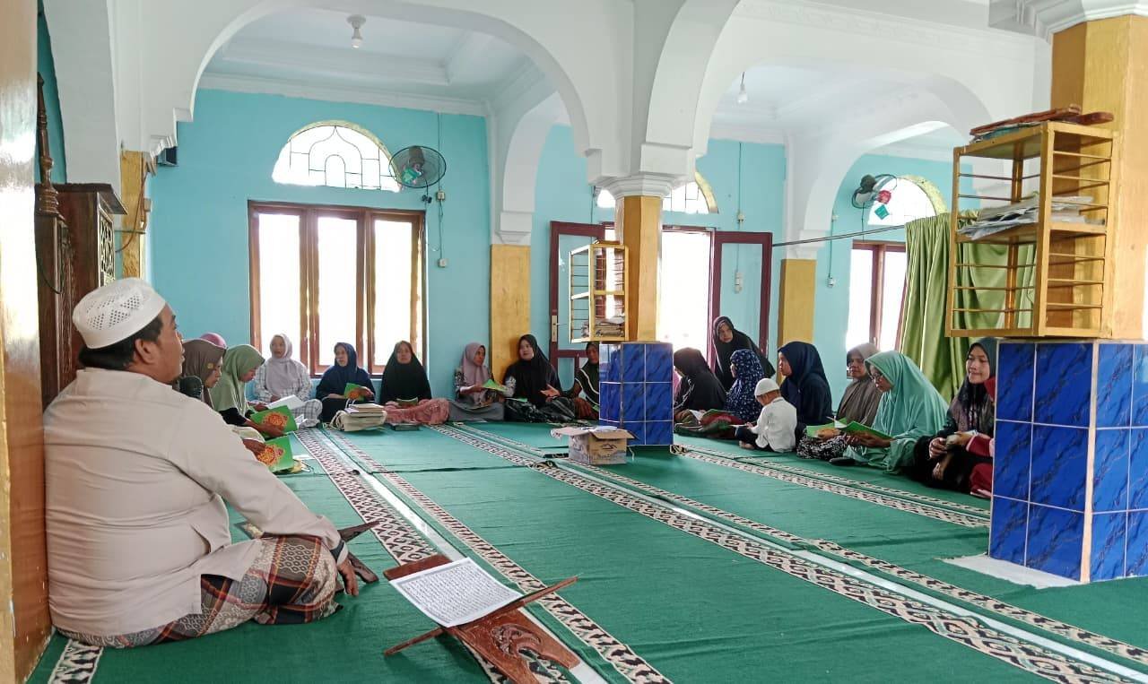 Majelis Taklim Naga Juang Gelar Khataman Al-Quran, Ka KUA Sampaikan Pesan Moral
