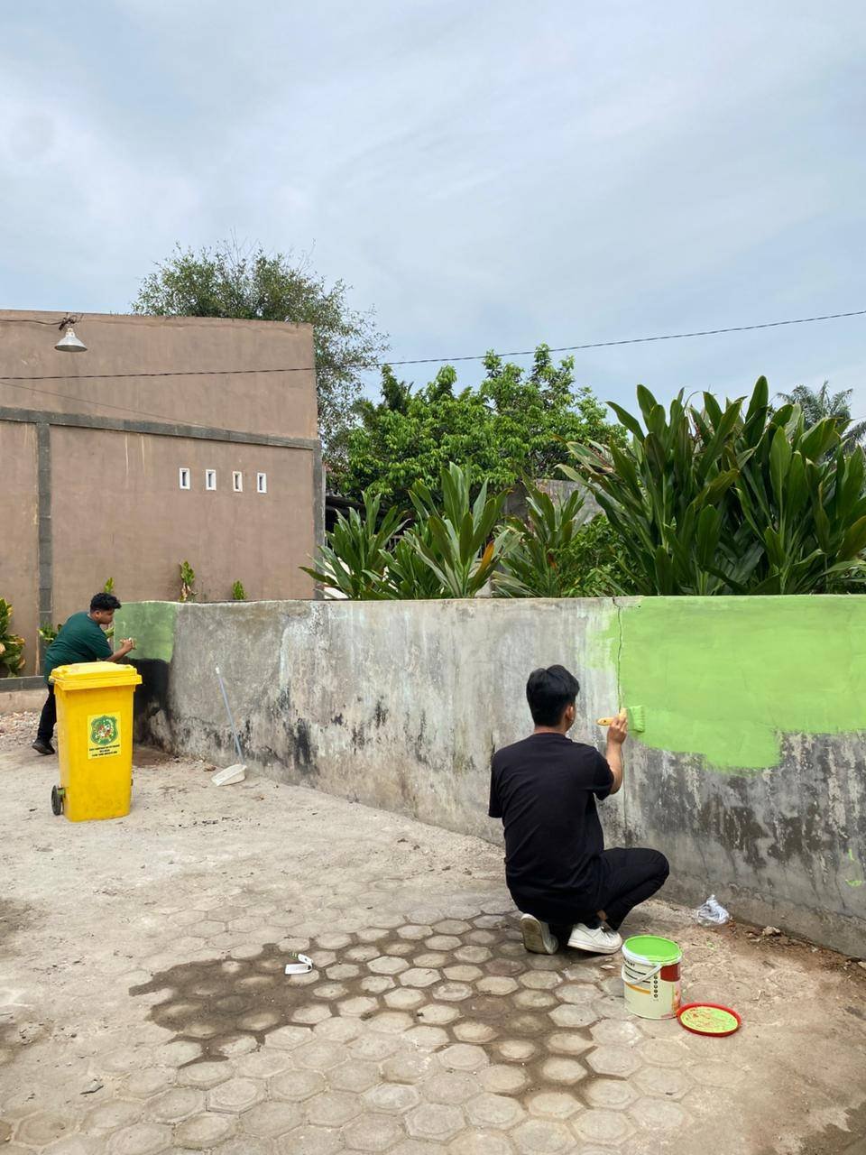 Semangat Gotong Royong Warnai KUA Medan Denai