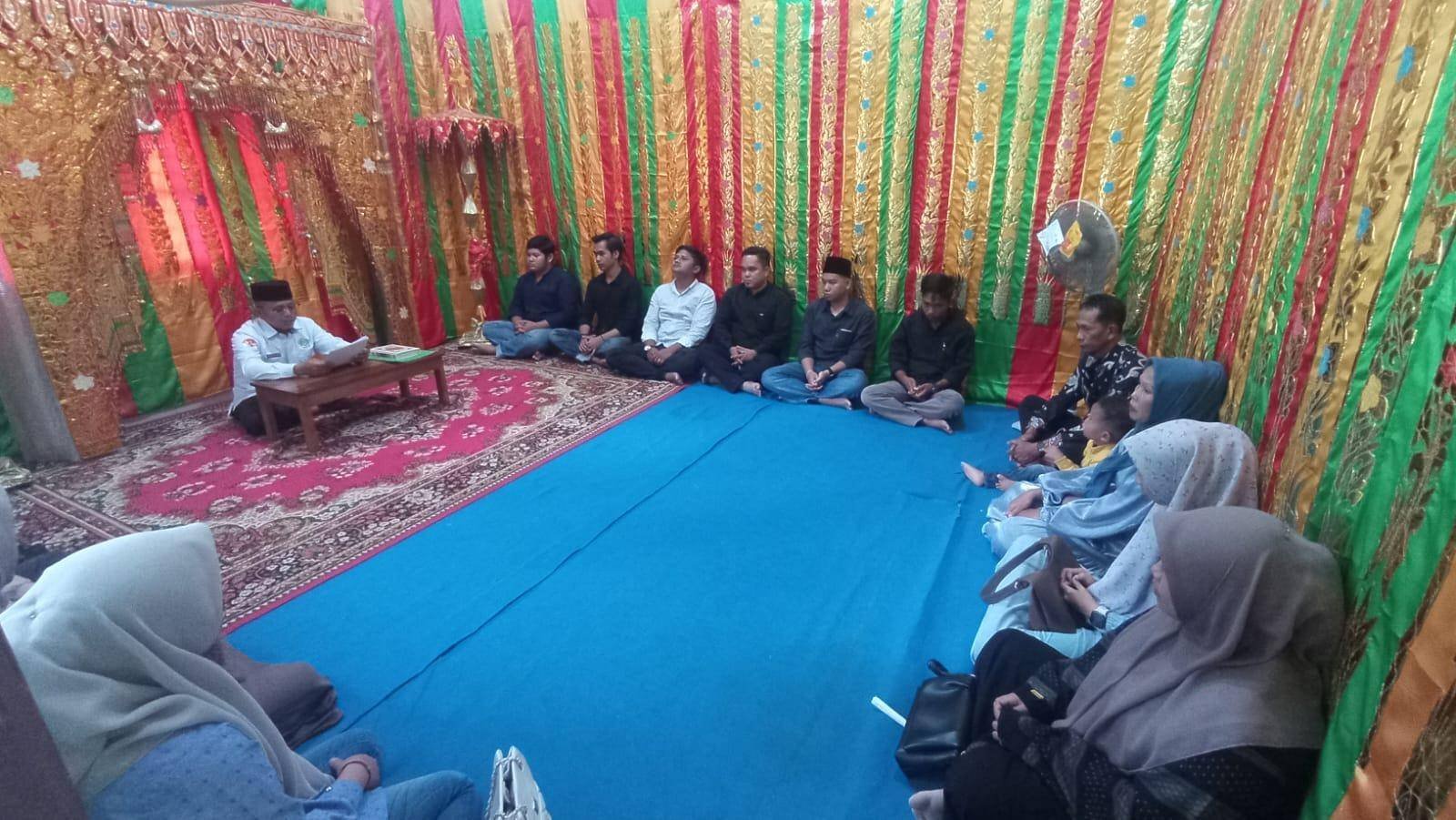 Sentuhan Spiritual Jelang Akad, Kepala KUA Pangean Sampaikan Nasehat kepada Calon Pengantin