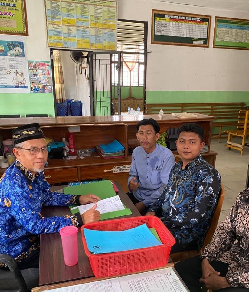 KUA Payung Sekaki Terima Mahasiswa PKL UIN Suska Riau