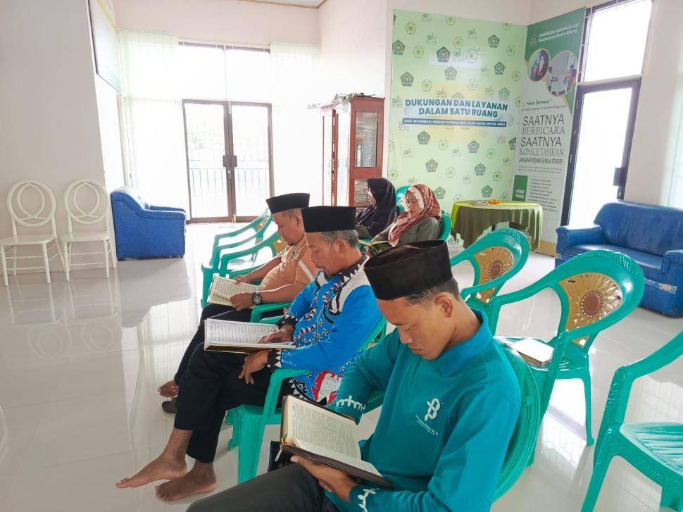 KUA Metro Kibang Gelar Tadarus Rutin Jumat