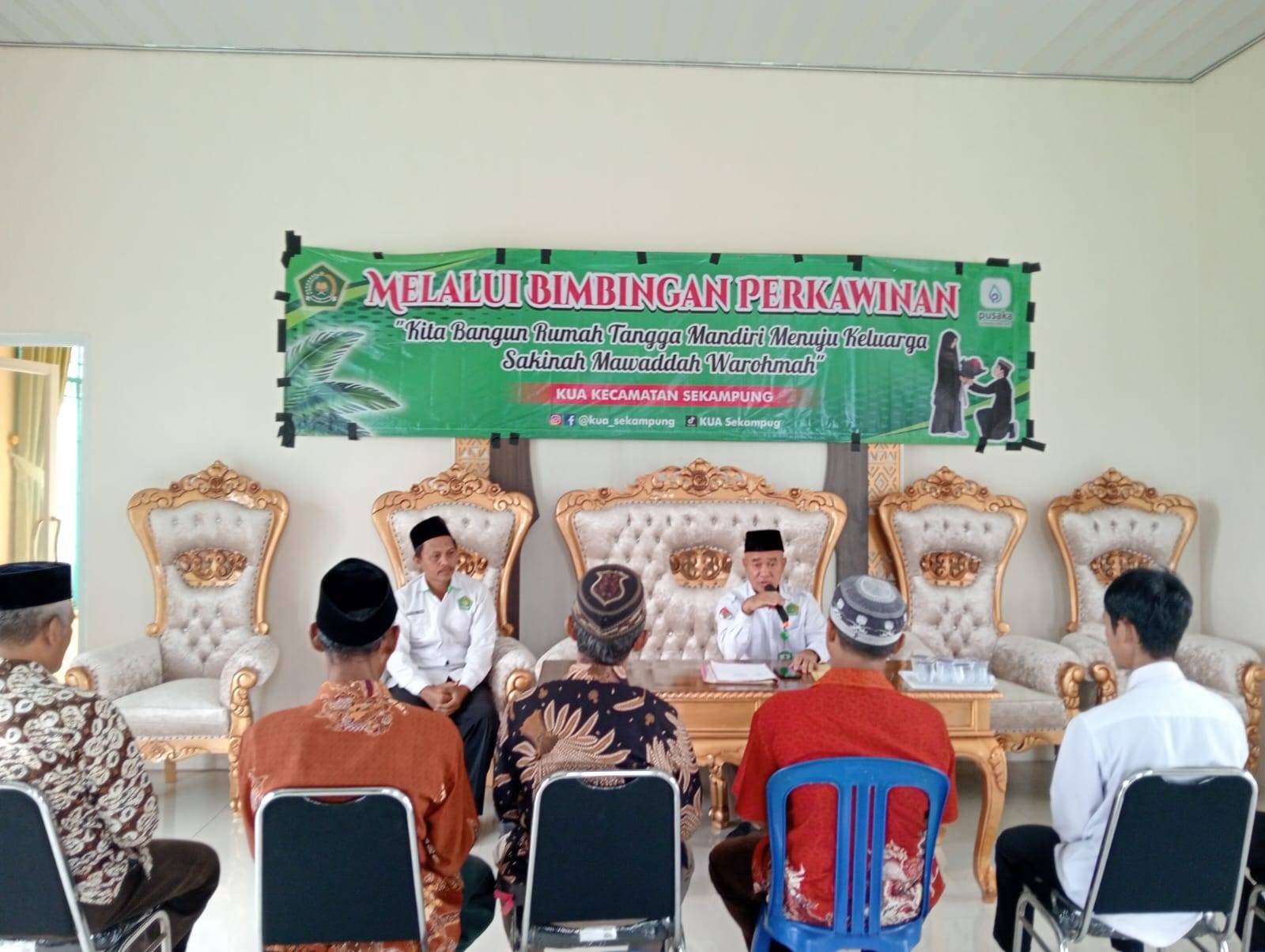 Kepala KUA Sekampung Bina Nadzir Wakaf