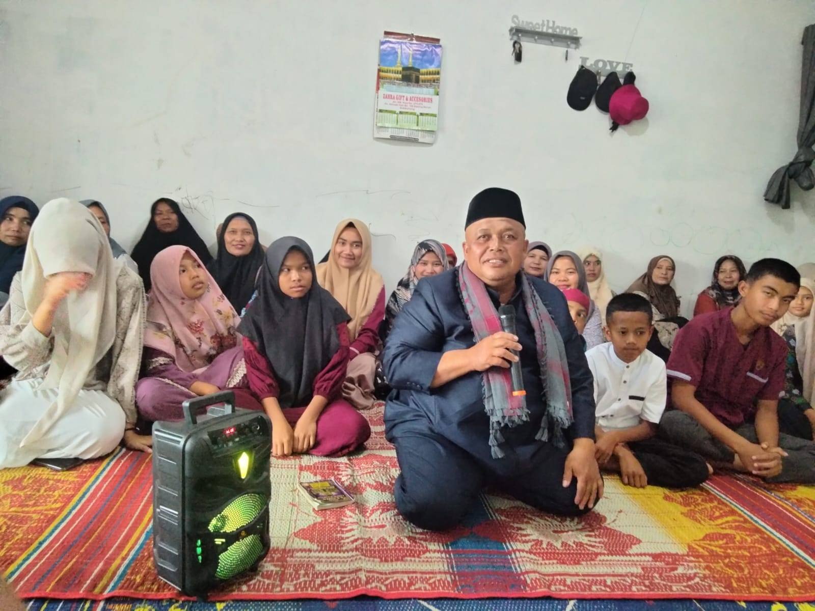 Perkuat Karakter Generasi Muda, KUA Sidikalang Gelar Pembinaan Akhlak dan Santunan Anak Yatim