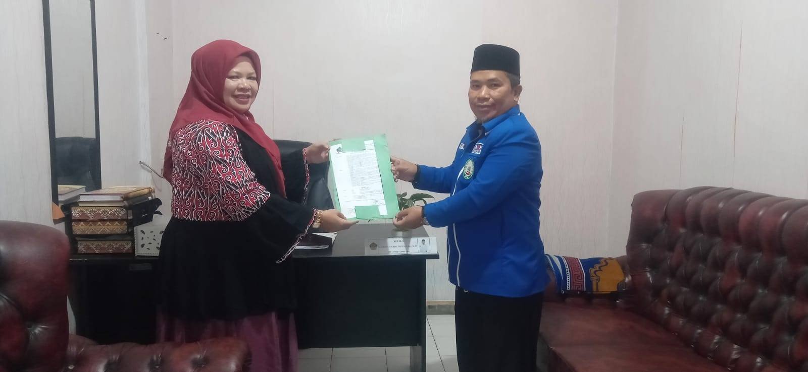 KUA Sidikalang Terima Surat Tugas PAI Fungsional untuk Optimalkan Pembinaan Umat