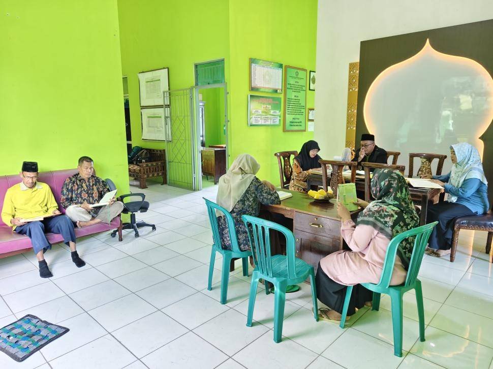 KUA Batanghari Gelar TAJUK, Perkuat Spiritualitas ASN