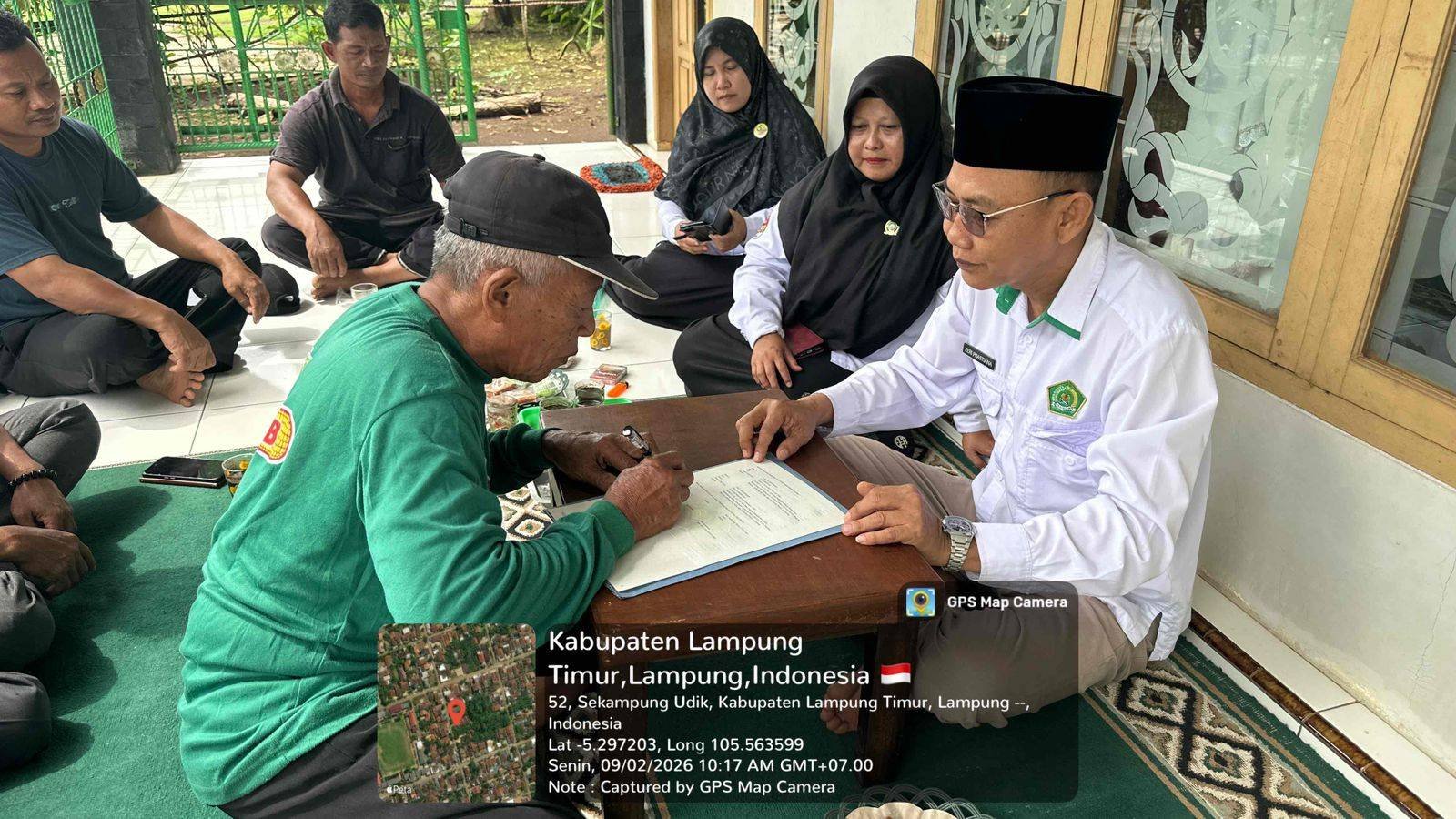 KUA Sekampung Udik Proses AIW Perluasan Wakaf Mushola An-Nur 