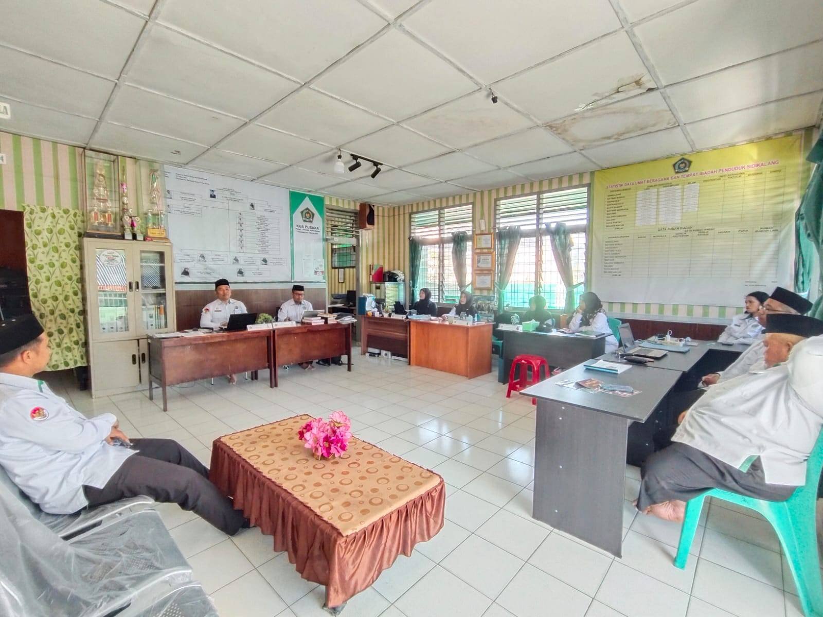 Matangkan Persiapan Ramadan 1447 H, KUA Sidikalang Gelar Rapat Internal Program Kerja