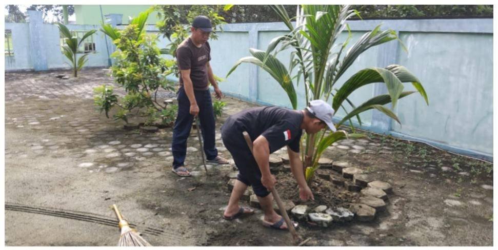 KUA Labuhan Ratu Gaungkan Semangat Ekoteologi Lewat Aksi Nyata Rawat Lingkungan