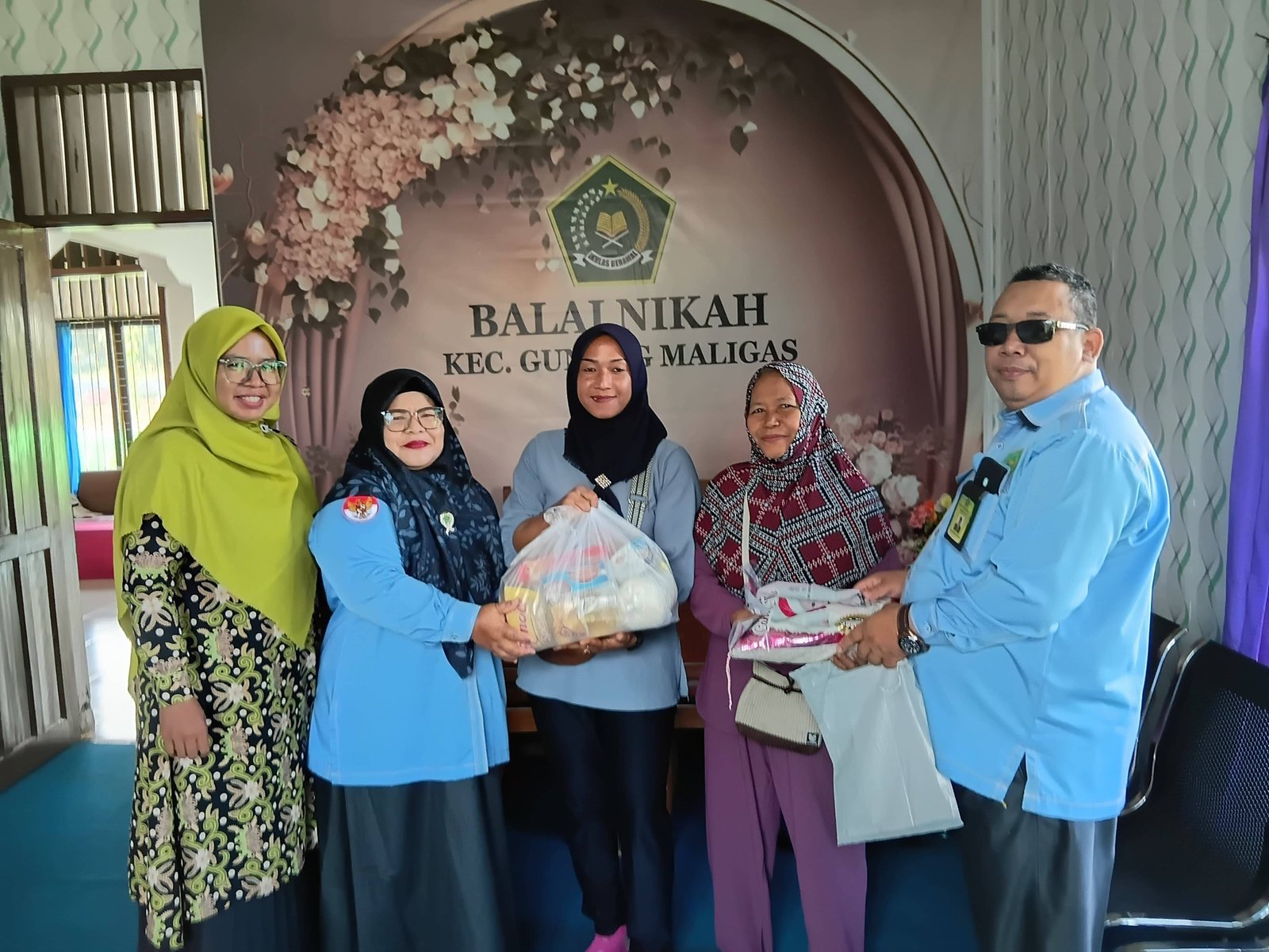 Berbagi Rezeki menjelang Ramadan KUA Gunung Maligas Salurkan Zakat Profesi ASN Kemenag Simalungun