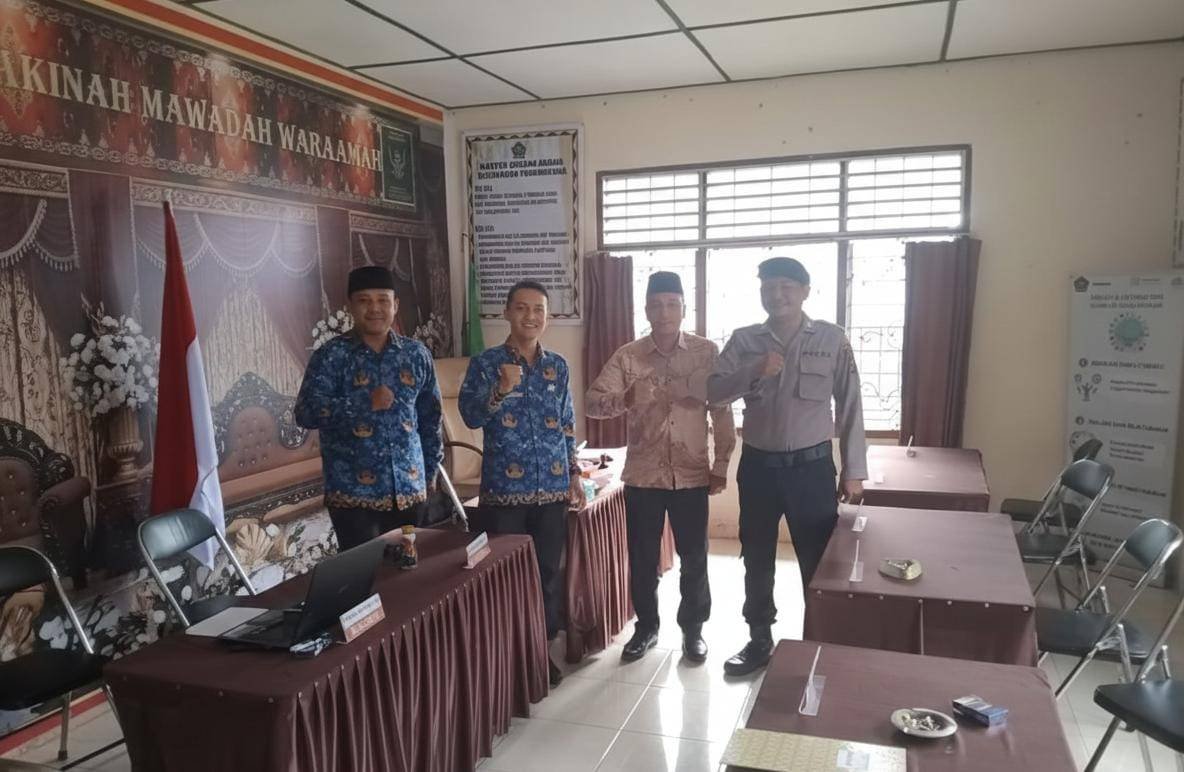 Perkuat Sinergitas, KUA Tuhemberua Sambut Kunjungan Patroli Dialogis Polsek 