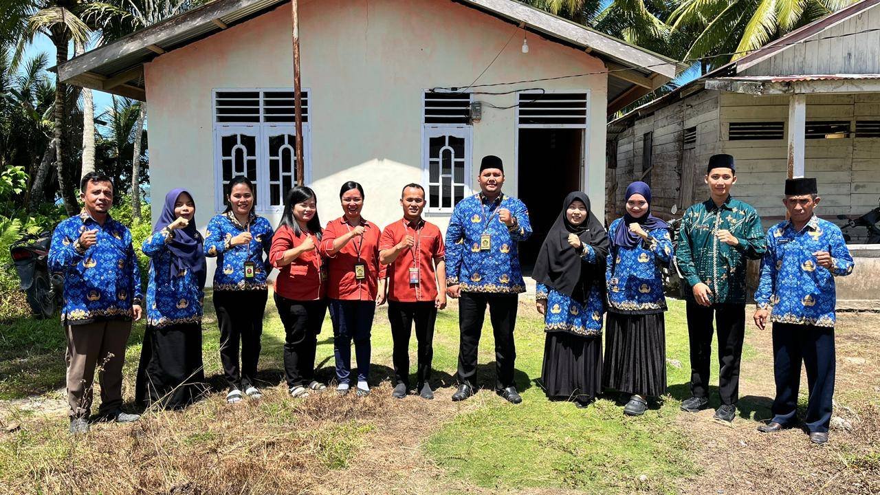 Optimalkan Pelayanan, KUA Sawo Sambut Tim Monitoring dan Pembinaan Data Kepegawaian dan E-Kinerja