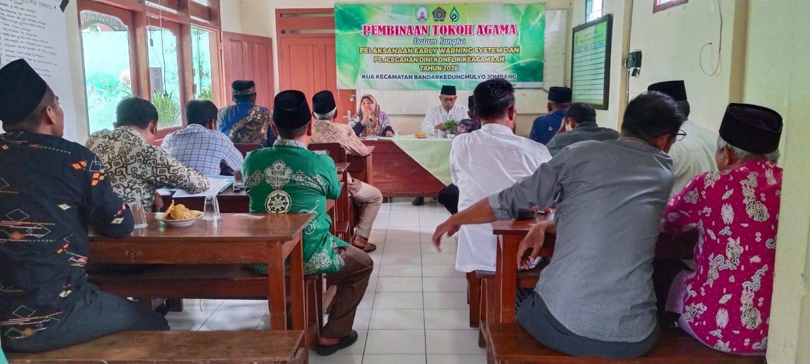 CEGAH POTENSI KONFILK, kUA BANDAR KEDUNG MULYO GELAR EWS