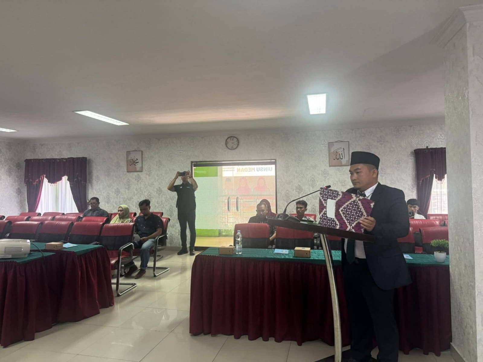 Dulu Penjaga Masjid, Kini Doktor: Kisah Inspiratif Zulkifli Ritonga, Ka KUA Parlilitan Humbang Hasundutan