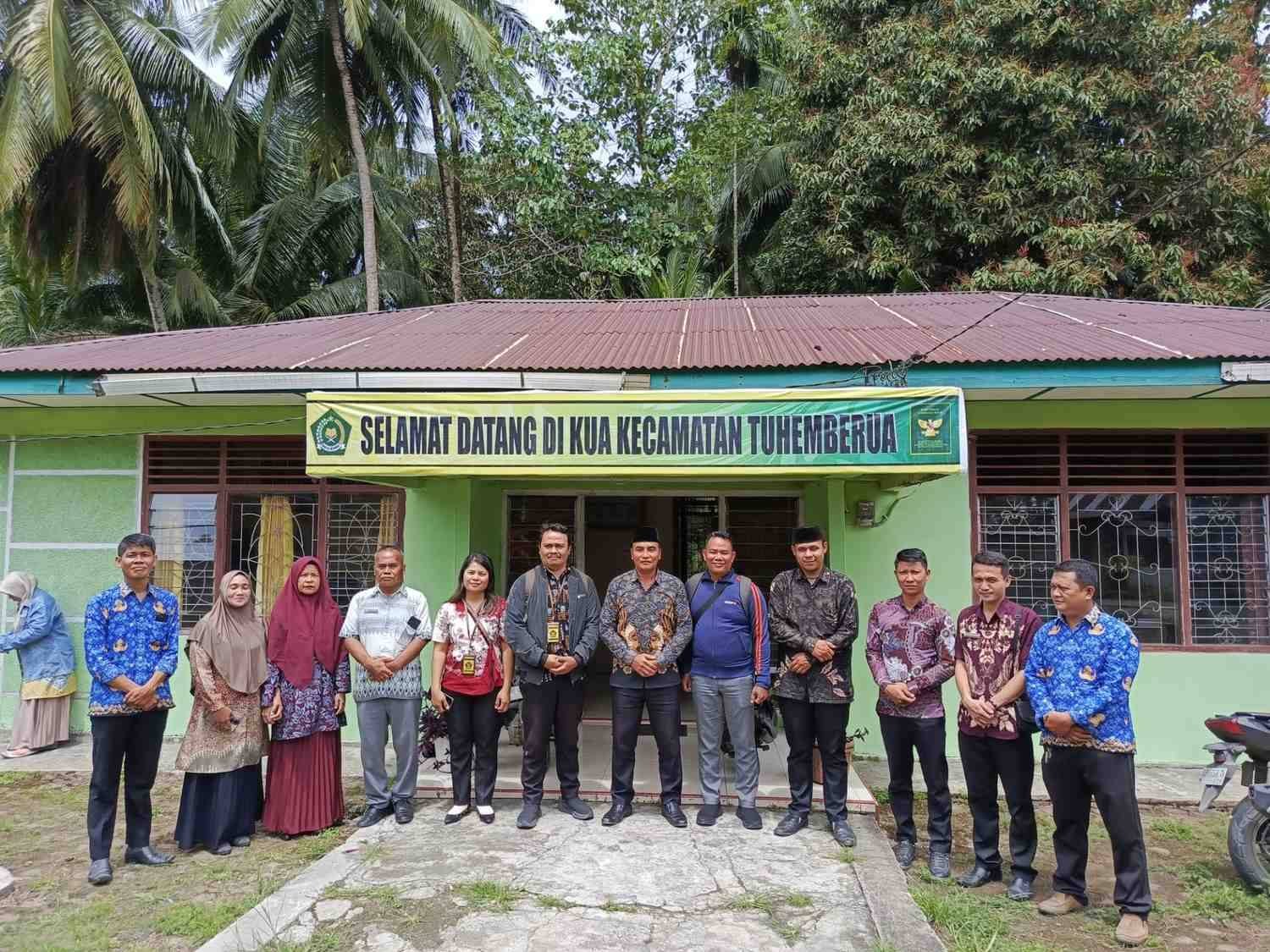 Monitoring Keuangan dan PNBP, KUA Tuhemberua Perkuat Akuntabilitas