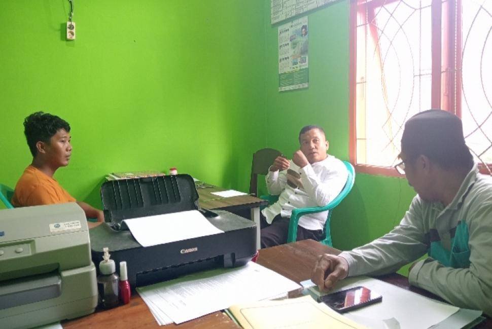 Penghulu Way Bungur Terima Konsultasi Isbat Nikah Warga Tegal Ombo