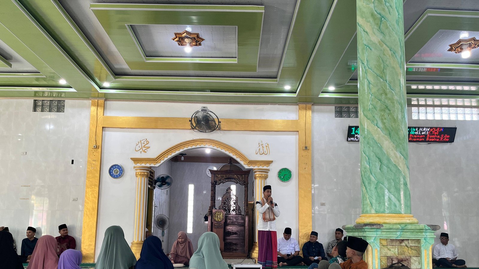 Penghulu KUA Sawo: Ramadan Bulan Istimewa, Transformasi Diri, dan Kepedulian