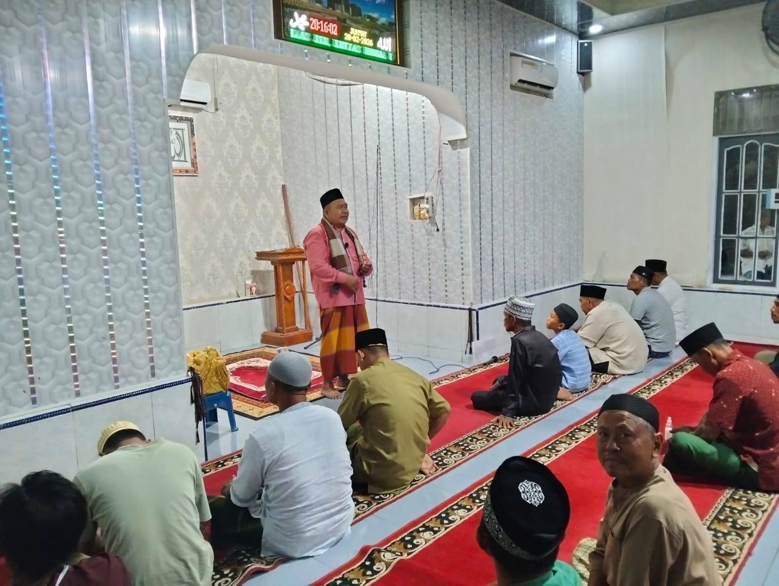 Tausiah Malam Ketiga Ramadhan, H. Majemuk Tekankan Keutamaan Bulan Suci