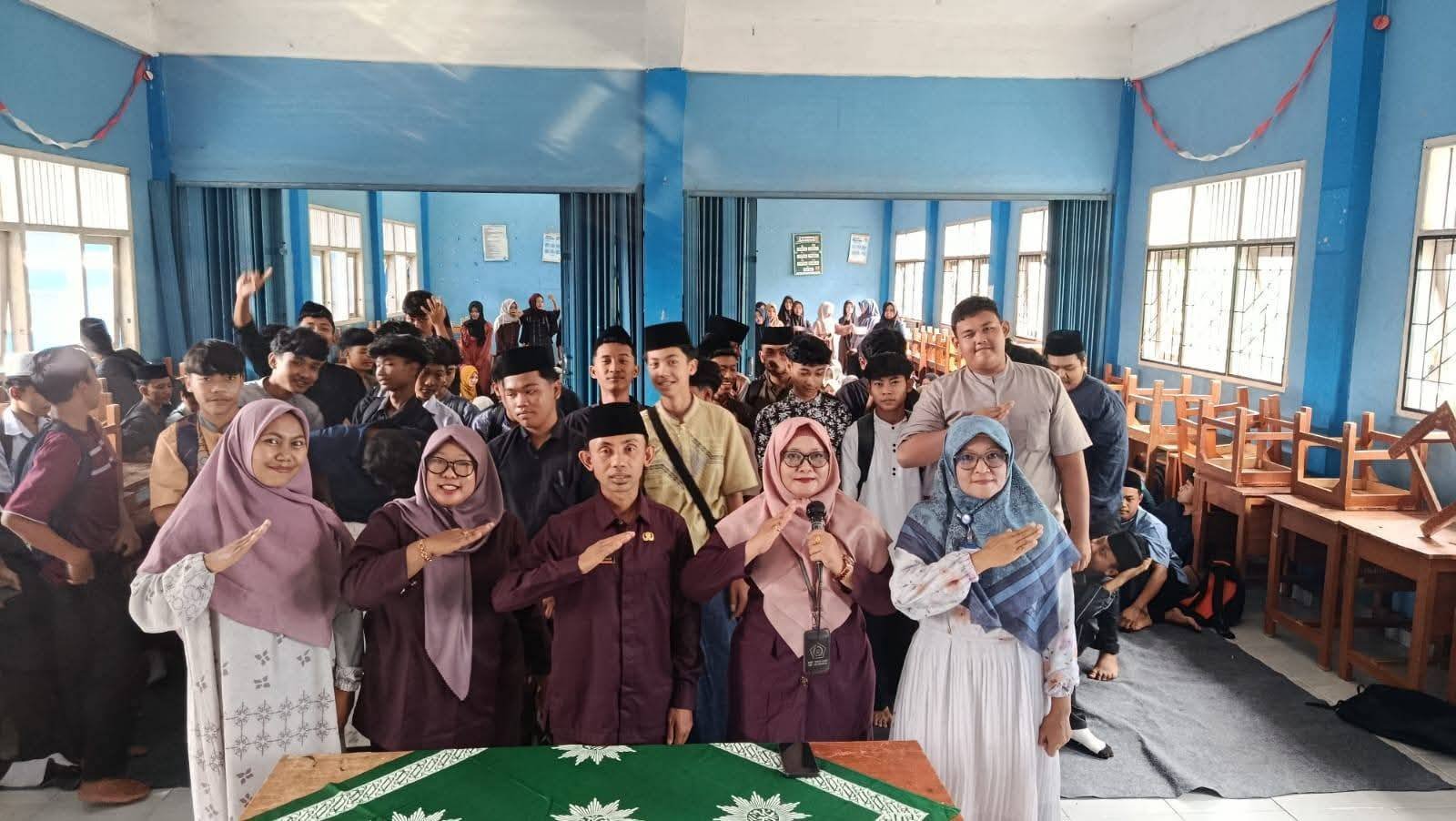 Cegah Pernikahan Dini, KUA Pagelaran berikan Sosialisasi di SMK Muhammadiyah  Pagelaran