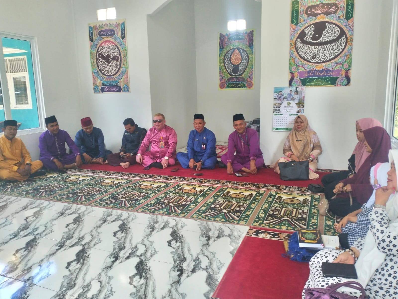 Hangat dan Penuh Kekeluargaan, KUA Minas Sambut Kepala Baru dengan Ramah Tamah dan Silaturahmi