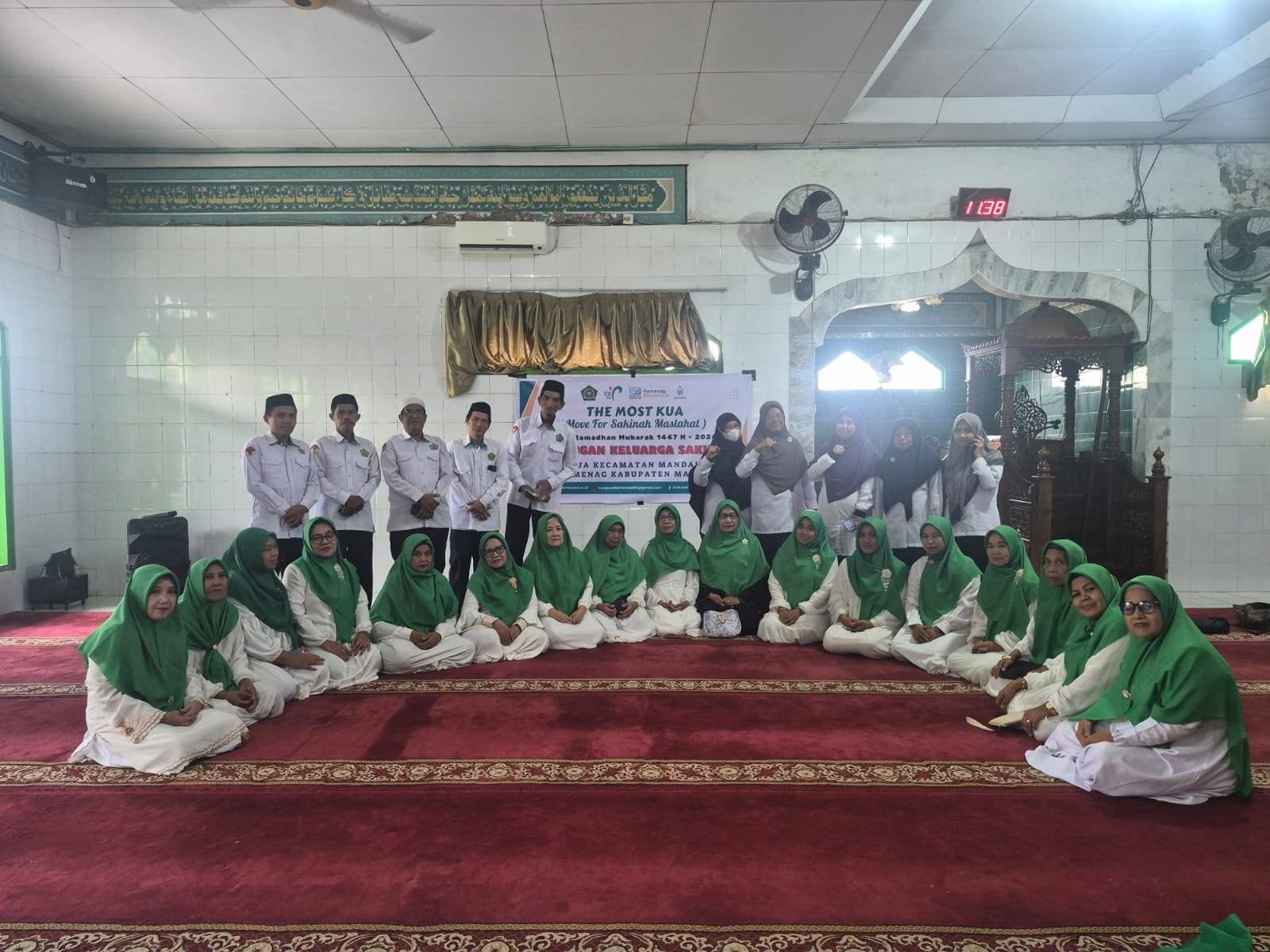 Ramadhan Penuh Makna, MOST KUA Mandai Gerakkan Majelis Taklim Menuju Keluarga Sakinah Maslahat