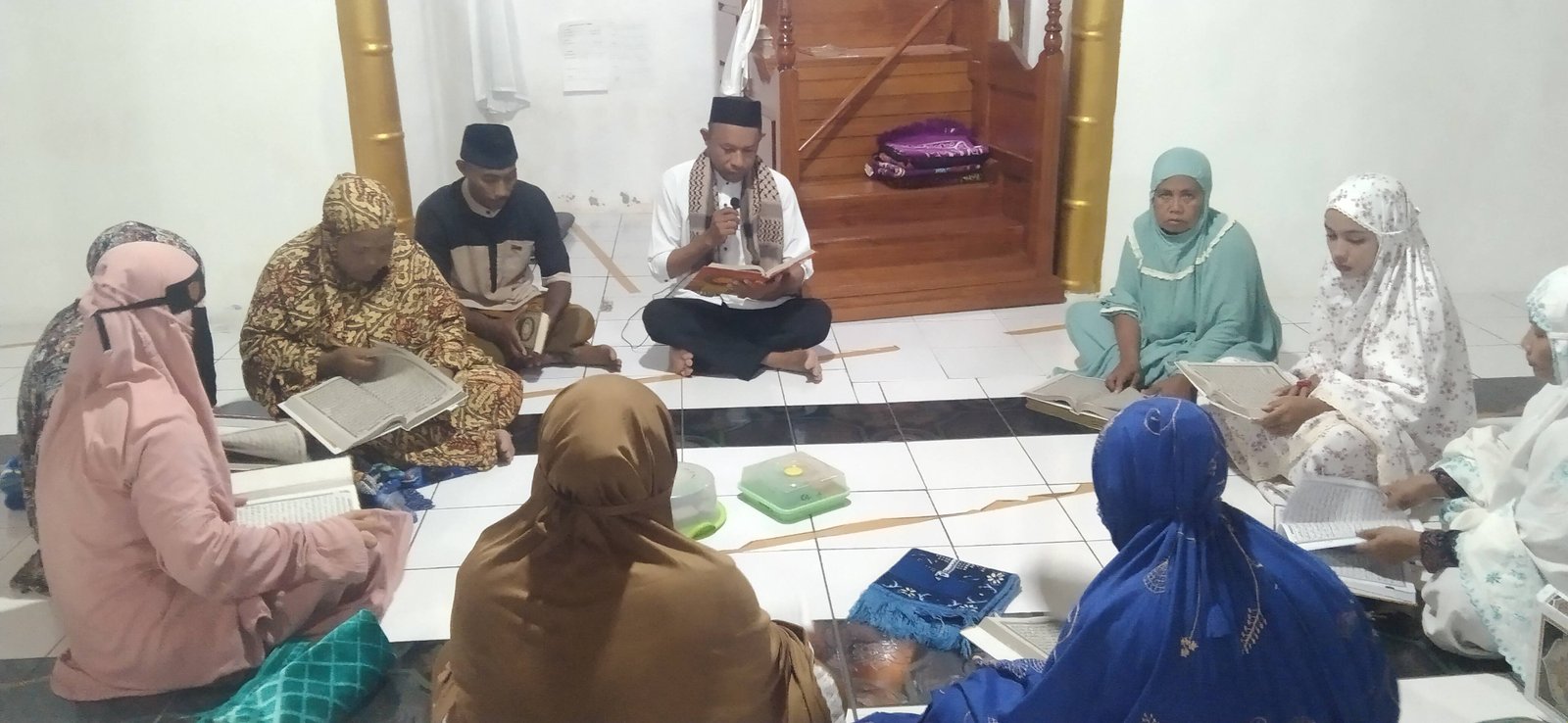 KUA Taliabu Timur Gelar Tadarus Al-Qur’an Bersama Majelis Taklim Desa Samuya