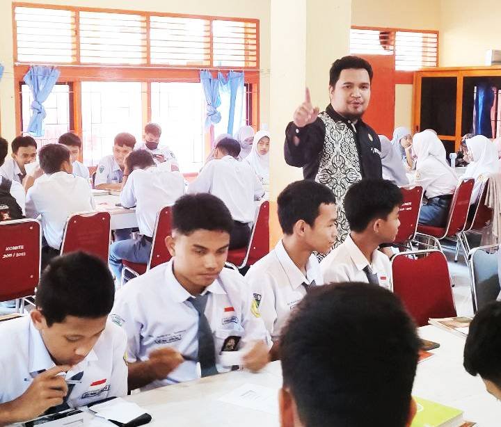 The Most KUA: KUA Rantepao Edukasi Remaja SMAN 1 Toraja Utara melalui Program BRUS