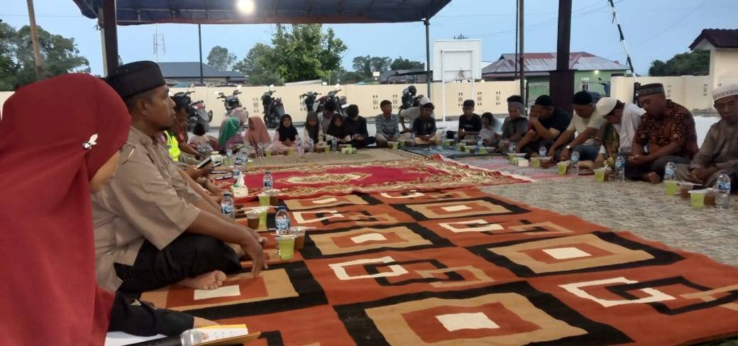 Perkokoh Sinergitas Lintas Sektoral, KUA dan Polsek Muara Batang Gadis Gelar Buka Puasa Bersama 