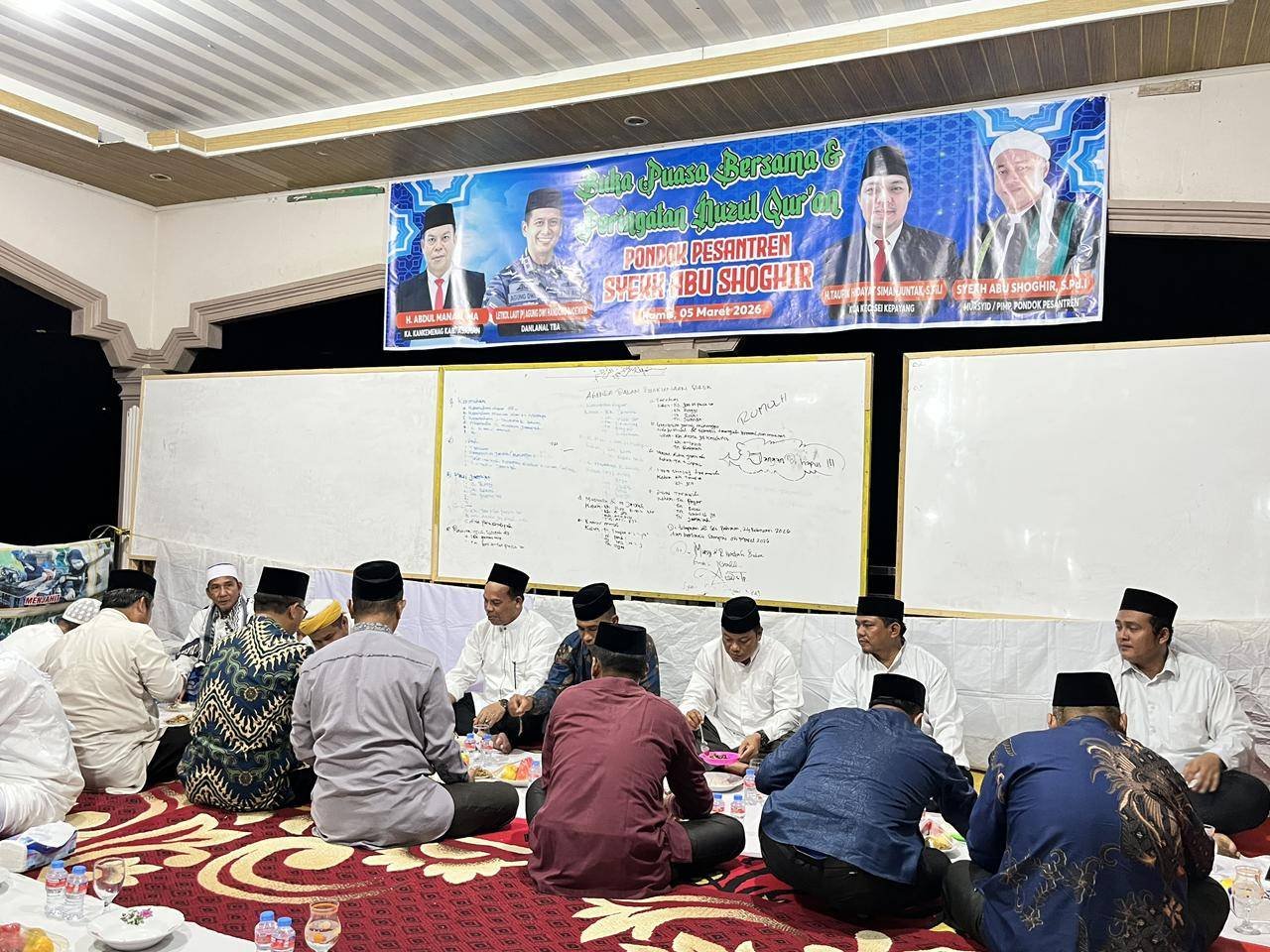 Pererat Silaturahmi, Kakan Kemenag Asahan Buka Puasa Bersama KUA Sei Kepayang di Ponpes Abu Shohir