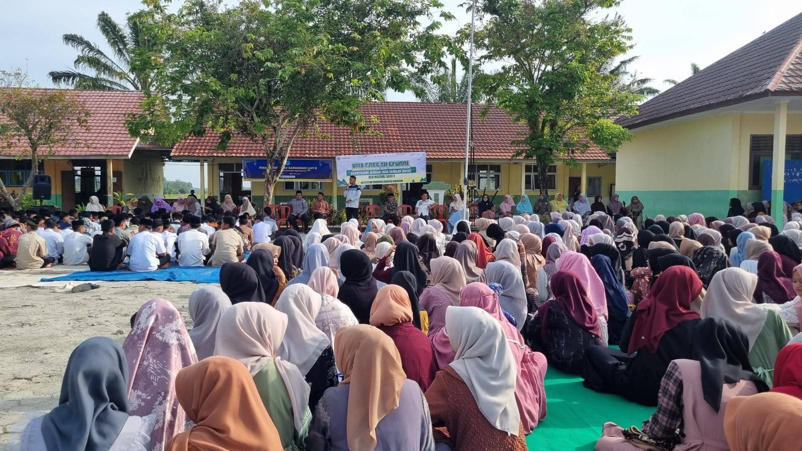 The Most KUA Madang Suku II Diawali Dengan Shalat Duha Berjamaah 