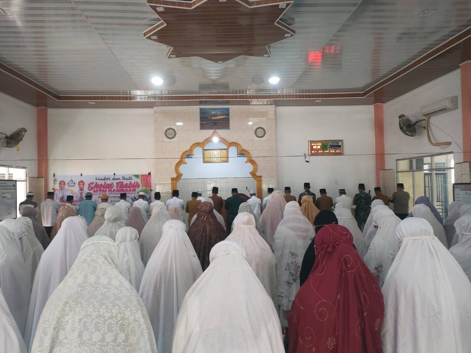 KUA Bintang Bayu Ikuti Pelaksanaan Sholat Tasbih Bersama Jamaah MTMD Kecamatan