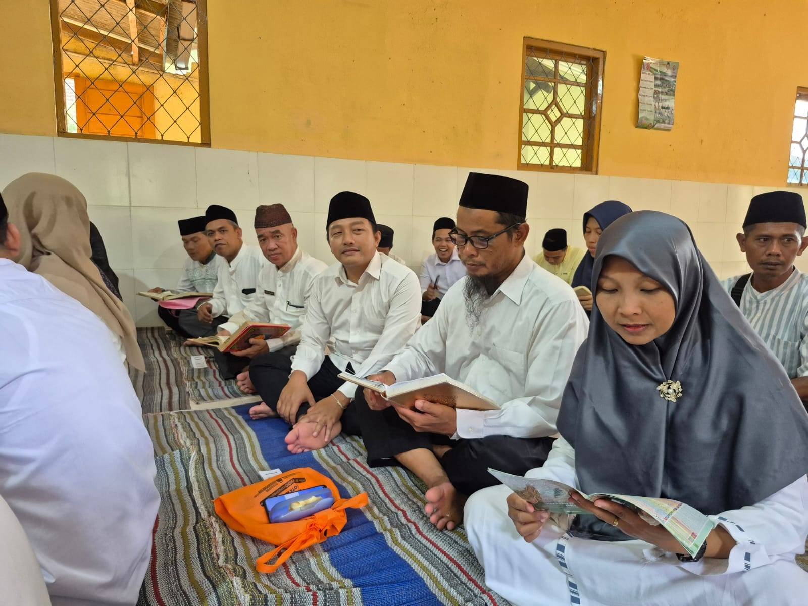 Kepala KUA Sekampung Hadiri Safari Ramadhan 1447 H di Ponpes Darunajah Sambikarto