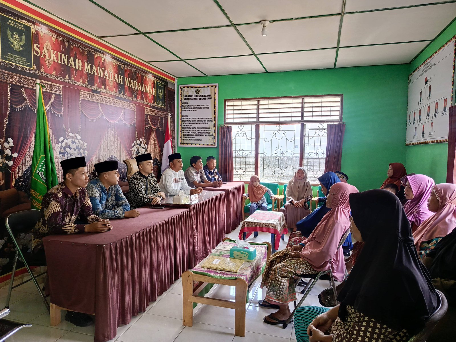 Berbagi di Bulan Berkah, KUA Tuhemberua Santuni Anak Yatim dan Dhuafa
