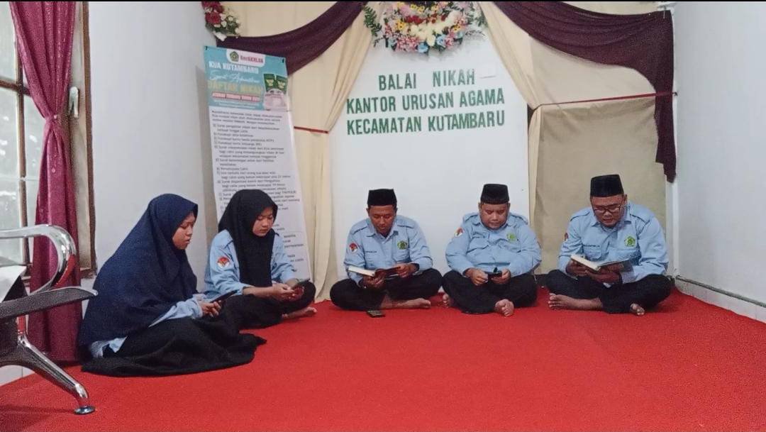 KUA Kutambaru Gelar Khataman Al-Qur’an, Perkuat Spirit Keimanan di Bulan Ramadhan