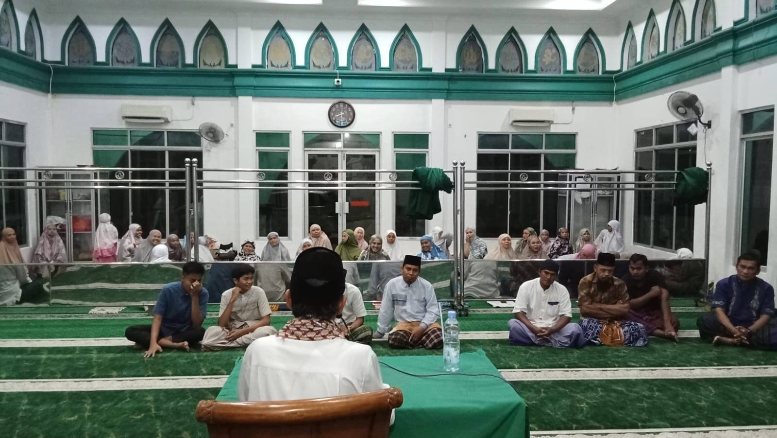 Di Masjid Al Muhajirin, Muhammad Idris Sampaikan Santapan Rohani Ramadhan “ Pemuda Tumpuan Umat”.