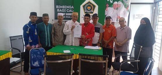 Kepala KUA Mandau Saksikan Penandatanganan Akta Ikrar Wakaf Masjid Nurhakim Babussalam