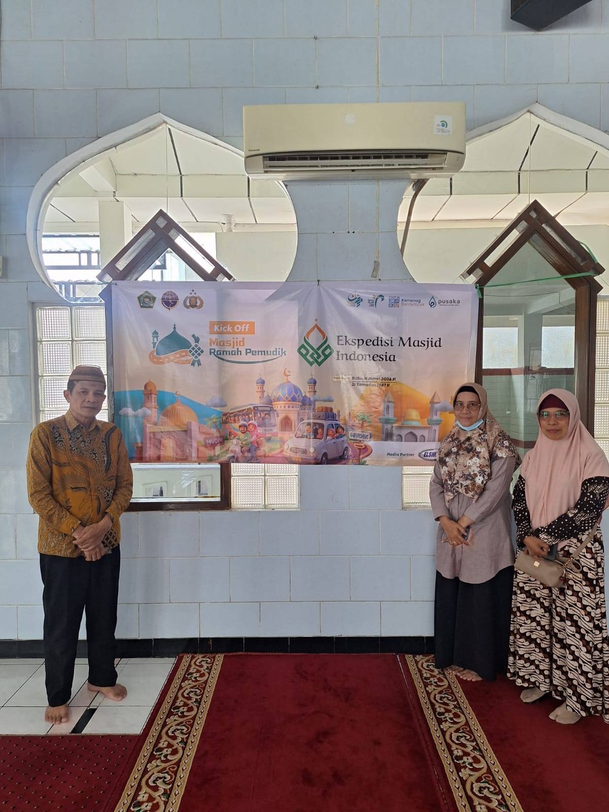 Kepala KUA Kota Tengah Monitoring Piket Masjid Ramah Pemudik di Dua Masjid Wilayah Kota Tengah