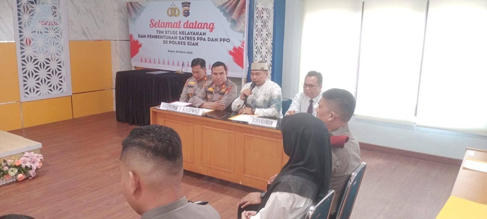 Kepala KUA Dayun Tekankan Pentingnya Kesiapan Spiritual dalam Sidang Pra Nikah Polres Siak
