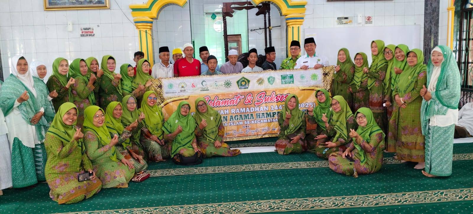 Sinergi Bersama, KUA Hamparan Perak Pimpin Safari Ramadhan Sesi 4 dan Serahkan Bantuan UPZ.