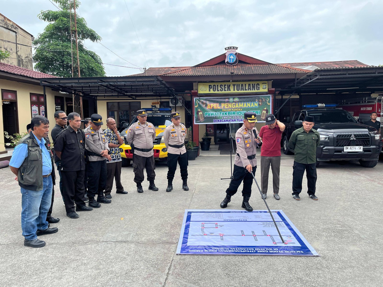 Kepala KUA Tualang Ikuti Apel Gelar Pasukan dan Simulasi Pengamanan Rute Pawai Takbir 1447 H
