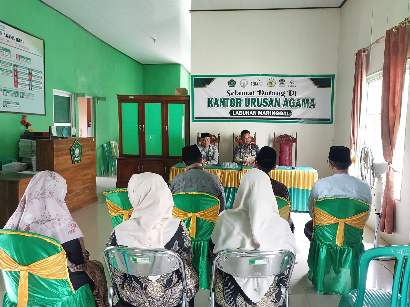 Hari Pertama Kerja, KUA Labuhan Maringgai Gelar Halal Bihalal Pegawai