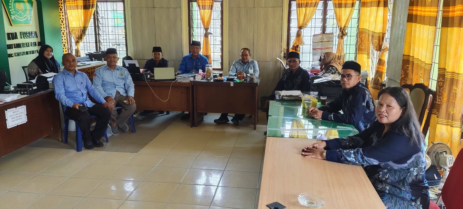 KUA Hamparan Perak Terima Kunjungan Sidak Kemenag Deli Serdang Kehadiran ASN Pasca Libur Idul Fitri 1447 H