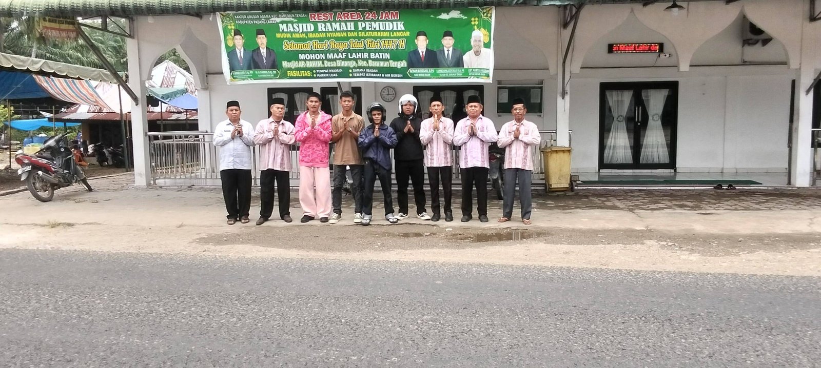 Ramah Tamah KUA Barteng Hadir di Masjid Jami' Ar-Rahim Hadiahkan Kenyamanan untuk Pemudik