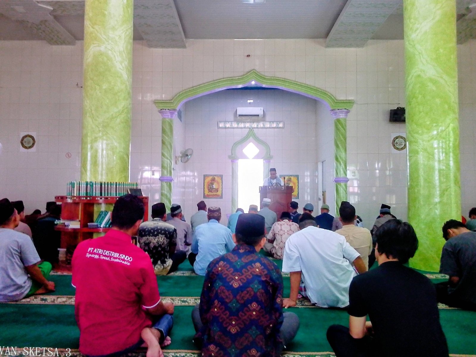 Ramadhan Berlalu, Amal Terus Mengalir: Khutbah Jum’at Penuh Makna dari Ka. KUA Bosar Maligas